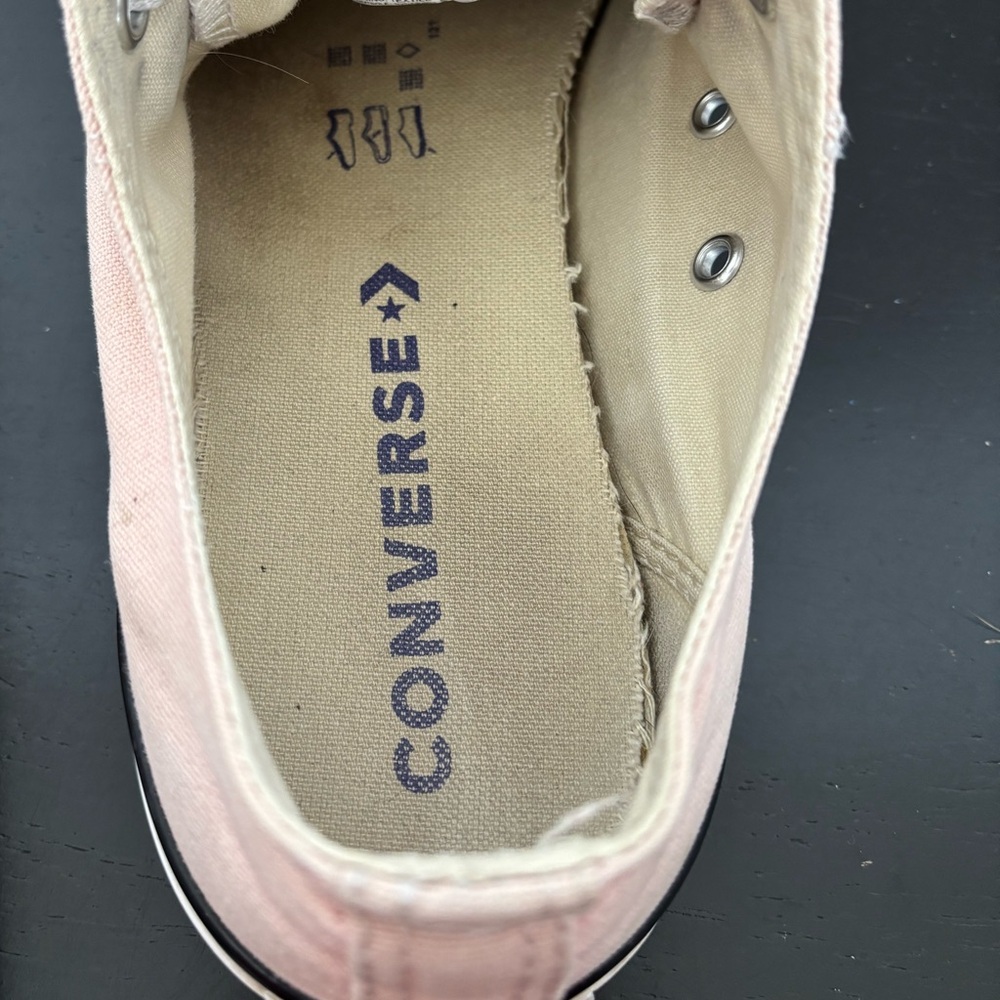 Converse All Star Chuck Taylor Low Top Canvas Shoes Mens 8 Womens 10 Pink FLAWS - Picture 11 of 15